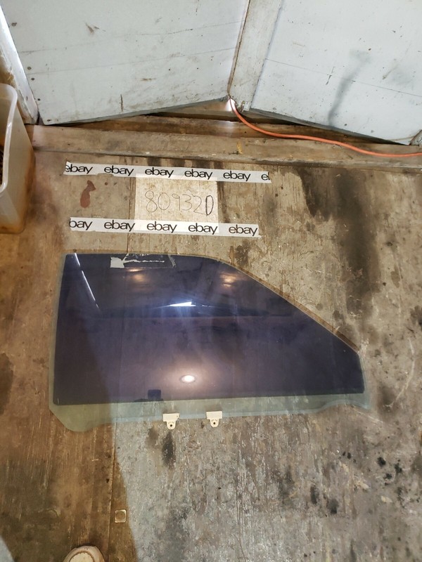 90 - 95 NISSAN PATHFINDER SE-V6 GLASS WINDOW DOOR RIGHT PASSENGERFRONT 4 DR