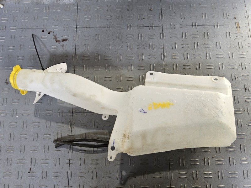 Wash Reservoir Fits 19-23 CHEROKEE 3449446