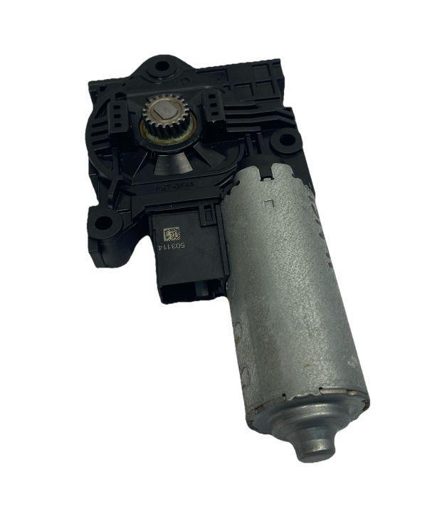 Mercedes CLA250 sunroof motor 20 23 sun roof motor roller blind OEM 1779064902
