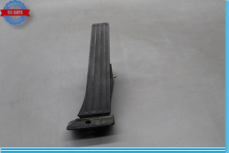 09-17 BMW 750Li Alpina B7 550i GT 650i Gas Accelerator Throttle Pedal Black Oem
