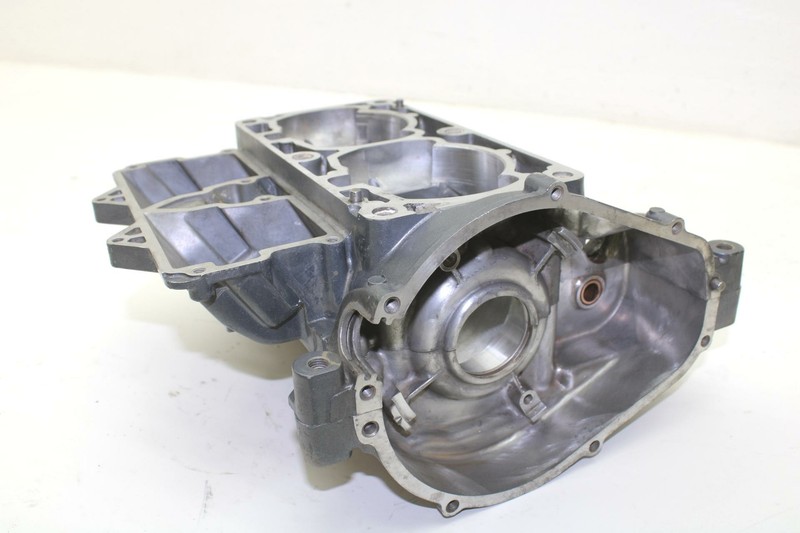 96 Yamaha Wave Runner III OEM Crankcase 6M6-15100-00-94 JY0