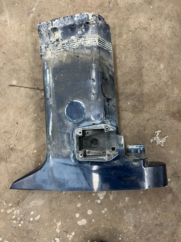Evinrude E-Tec 200 225 250 HP 25” Exhaust Driveshaft Housing Midsection 0352617