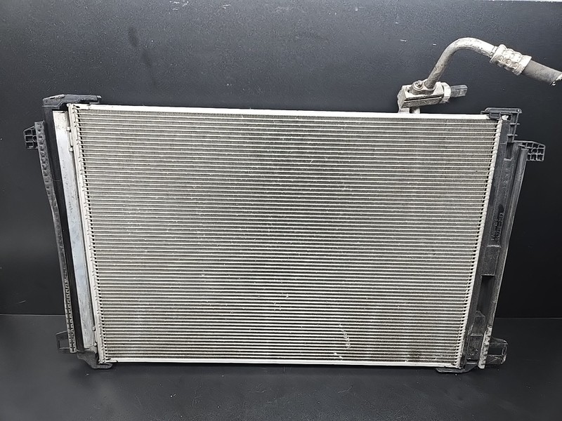 MERCEDES W218 W212 E350 E550 E63 RADIATOR AC CONDENSER RADIATOR ASSEMBLY OEM