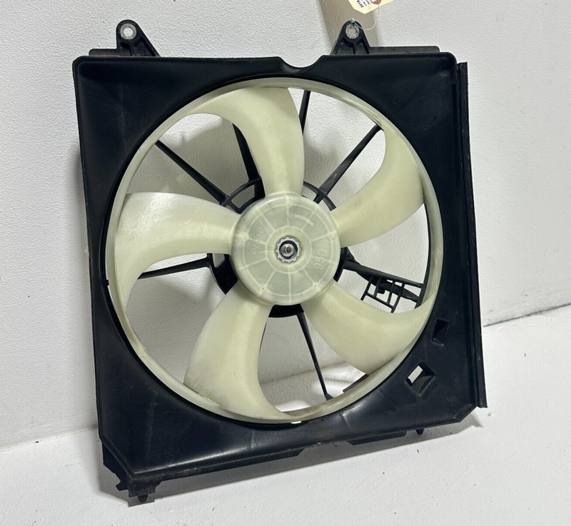 2015-2020 ACURA TLX RADIATOR COOLING LEFT FAN MOTOR / SHROUD / BLADE OEM
