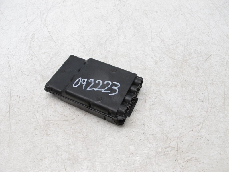 14-19 MINI COOPER S F55 F56 F57 POWER BATTERY JUNCTION FUSE BOX OEM 092223