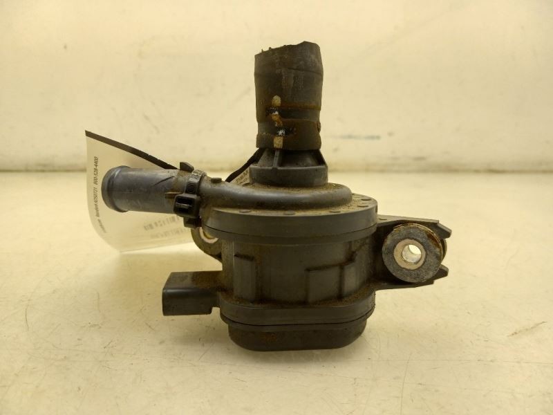 16-19 TOYOTA PRIUS III ENGINE COOLANT PUMP ASSEMBLY