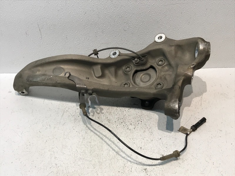 17-20 BMW 540iOEM FRONT RIGHT KNUCKLE SPINDLE WHEEL HUB 48K Miles