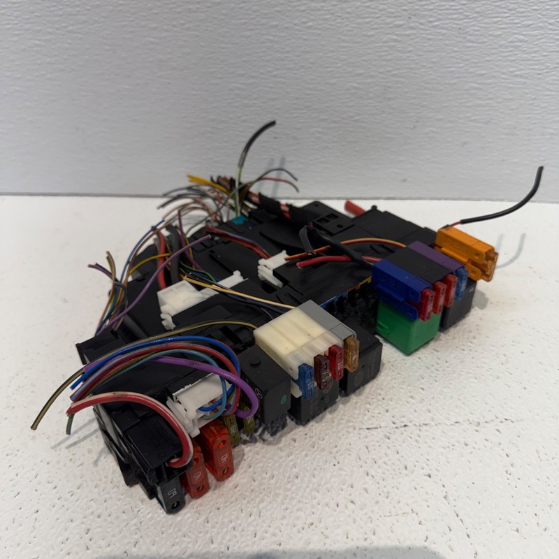 00-06 Mercedes W215 CL55 AMG Front Right Side SAM Relay Fuse Box 0275454532 OEM