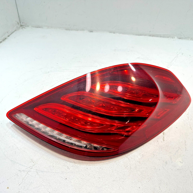 Rear Right Taillight Led Lamp Mercedes W222 S550 2014-2017 OEM