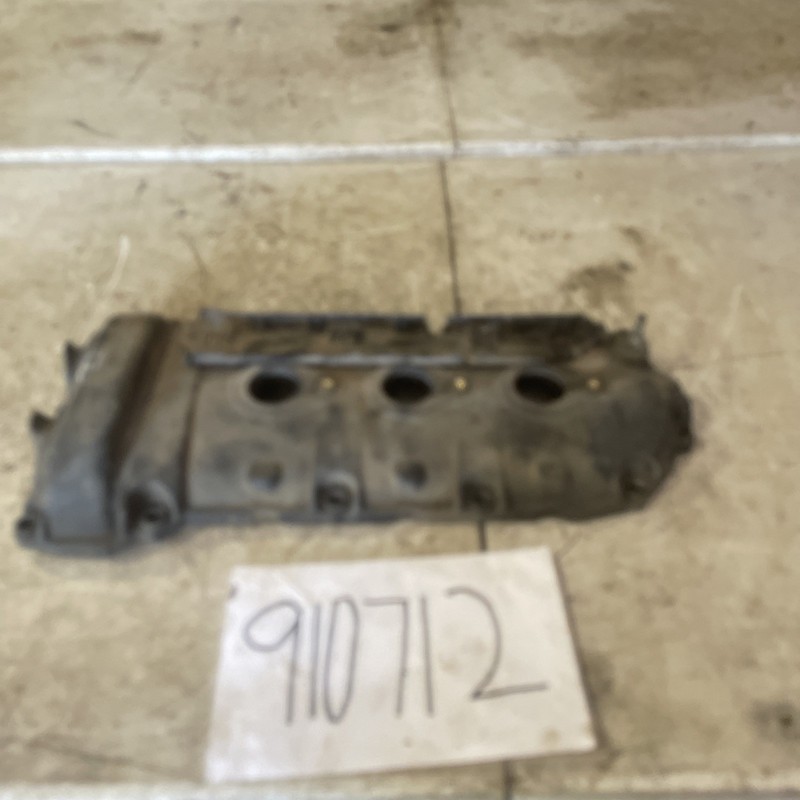 04 - 06 CADILLAC SRX 3.6L ENGINE VALVE COVER RIGHT PASSENGER SIDE 12599430 OEM