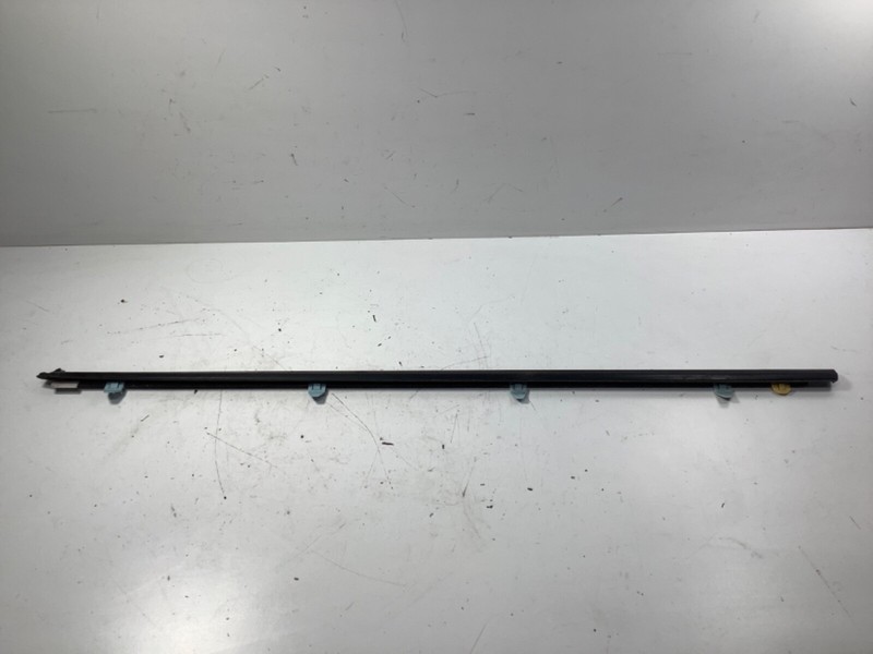 03-08 Honda Pilot Left Front Belt Molding 72450-S9V-A01 OEM
