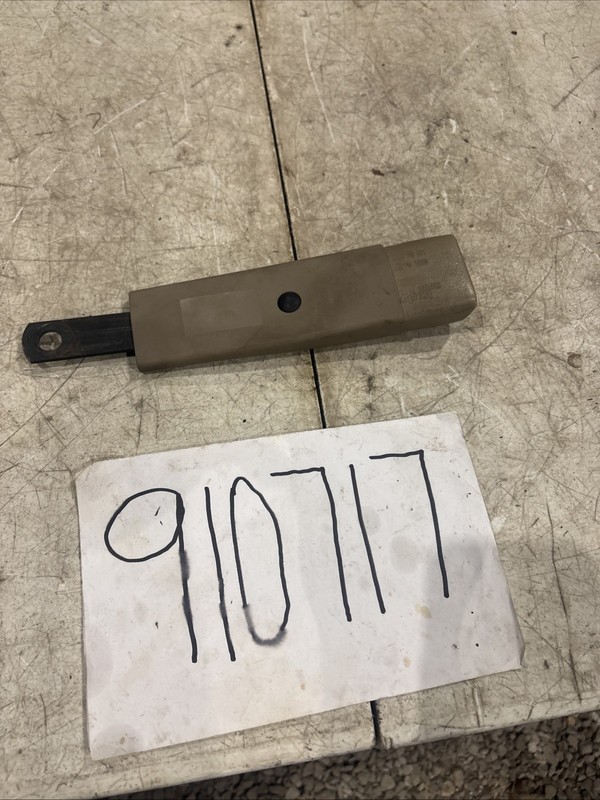 2001-2003 DODGE DURANGO FRONT SEAT BELT BUCKLE TAN OEM 5HK431T5AA #2
