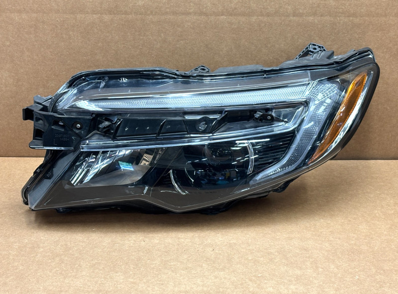 2016-2018 Honda Pilot Driver Left Side Halogen CAPA Headlight
