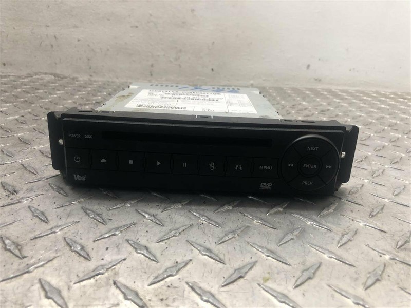 2008 CHRYSLER TOWN & COUNTRY CD PLAYER OEM 638-02504F