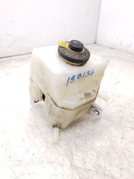 13 14 15 16 17 18 Lexus ES300H Brake Fluid Reservoir