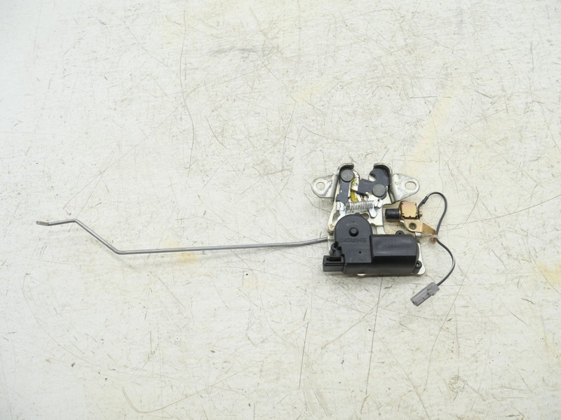 1992-2000 Lexus SC400 Trunk Latch Lock Actuator 6460024020 OEM