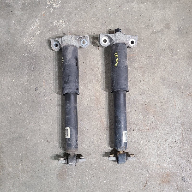 15-17 Ford Mustang GT Rear Shock Set Lh Rh Aa7490