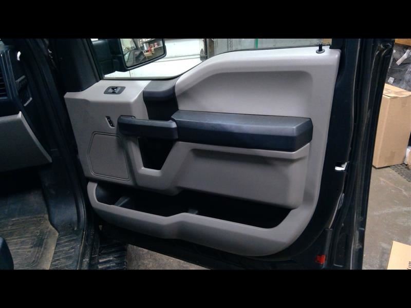 2016 F150 Ex Cab Passenger Right Front Door Trim Panel 1095736 Gray