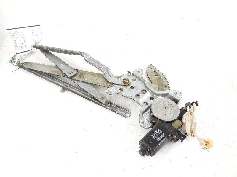 1996-2002 Toyota 4Runner Front Door Window Regulator Passenger Right RH OEM