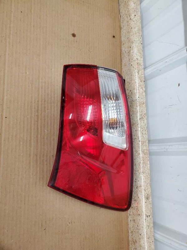 Passenger Tail Light Sedan Quarter Panel Mounted Fits 12-17 RIO 293898