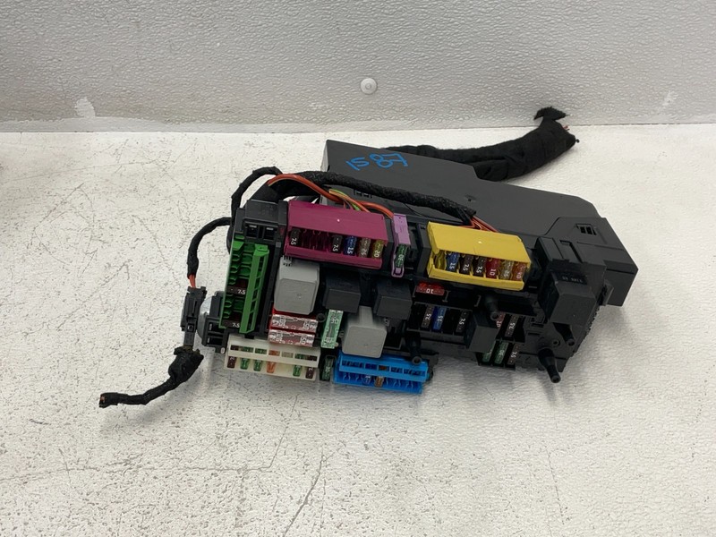 2013-2016 Mercedes SL550 SL400 R231 Junction Fuse Relay Box Black 1587 OEM