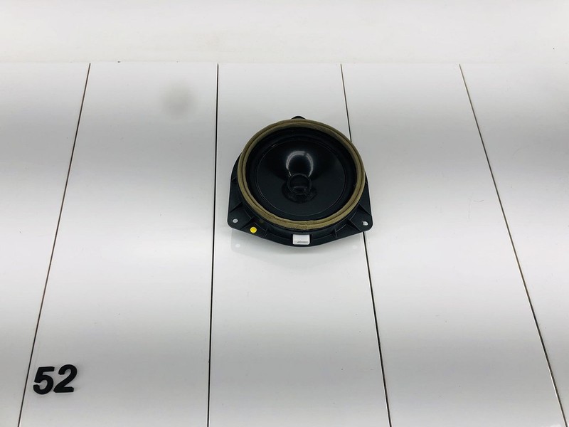 06-08 LEXUS RX400H REAR RIGHT OR LEFT SIDE DOOR AUDIO SPEAKER OEM