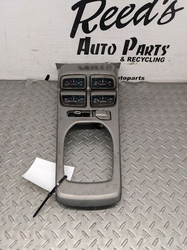 10-15 Camaro Ss Center Console Shifter Bezel Trim Auxiliary Gauge 1173696