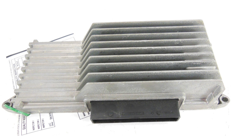 2013-2016 Audi A4 Radio Stereo Audio Amplifier Amp OEM 8R1035223A