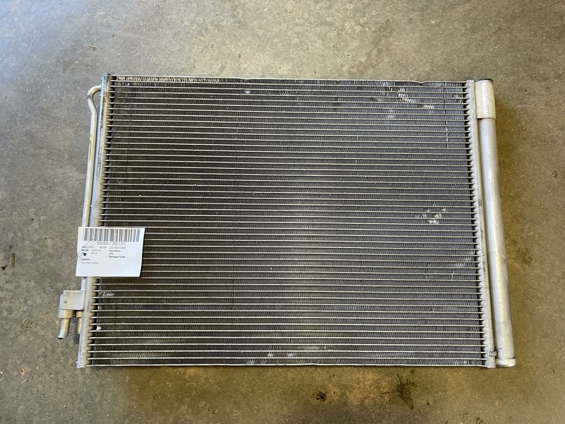11-18 BMW X5 4.4L TWIN TURBO F15 N55 A/C CONDENSER OEM