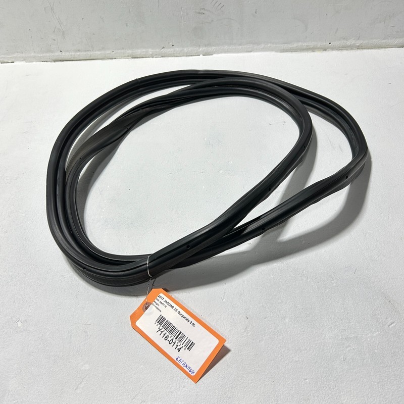 2017 - 2018 JAGUAR XE TRUNK DECK LID BODY WEATHERSTRIP SEAL OEM