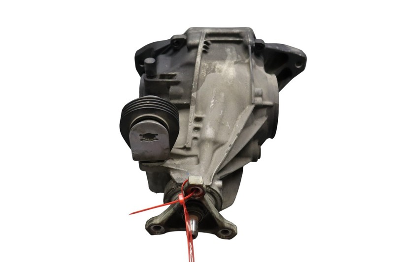 15-20 Mercedes W205 C300 AWD Rear Differential Diff Axle Carrier 2053510005 Oem