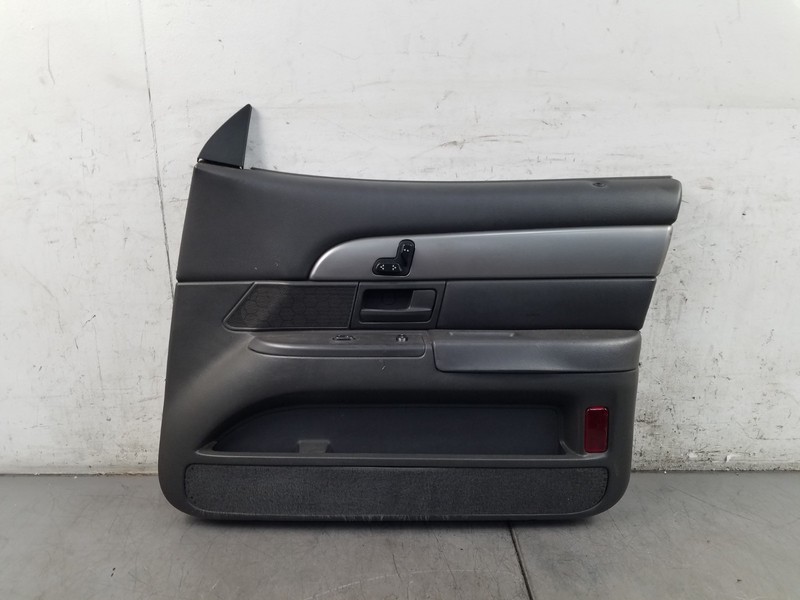 2003 03 04 Mercury Marauder Right Front Door Panel #5857 V1