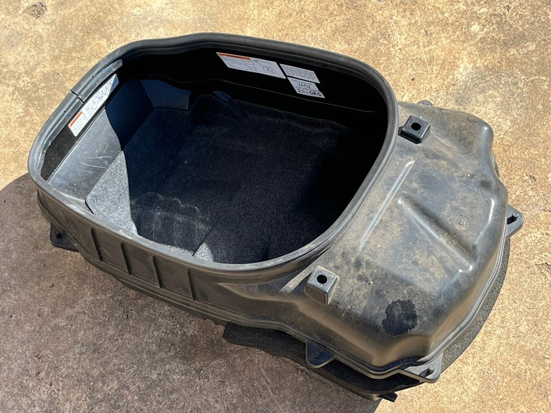 2013 Suzuki AN 650 Burgman Storage Box Compartment Trunk Under Seat AN650 13