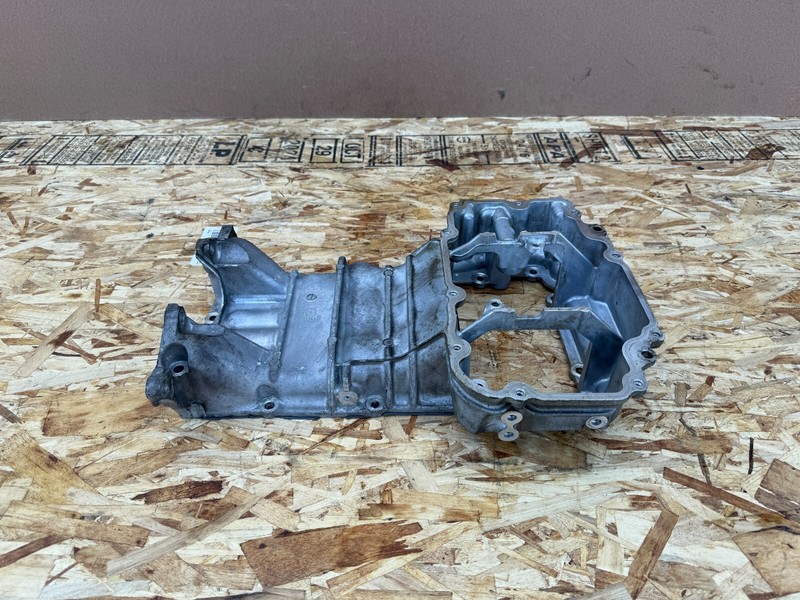 INFINITI Q50 Q60 2016-2024 RED SPORT OEM ENGINE MOTOR UPPER OIL PAN 3.0L RWD