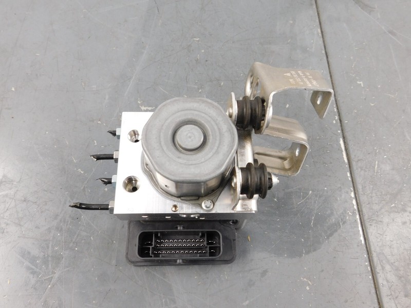 2020 21 22 Porsche 718 Boxster Spyder ABS Brake Pump Module #0568 I2
