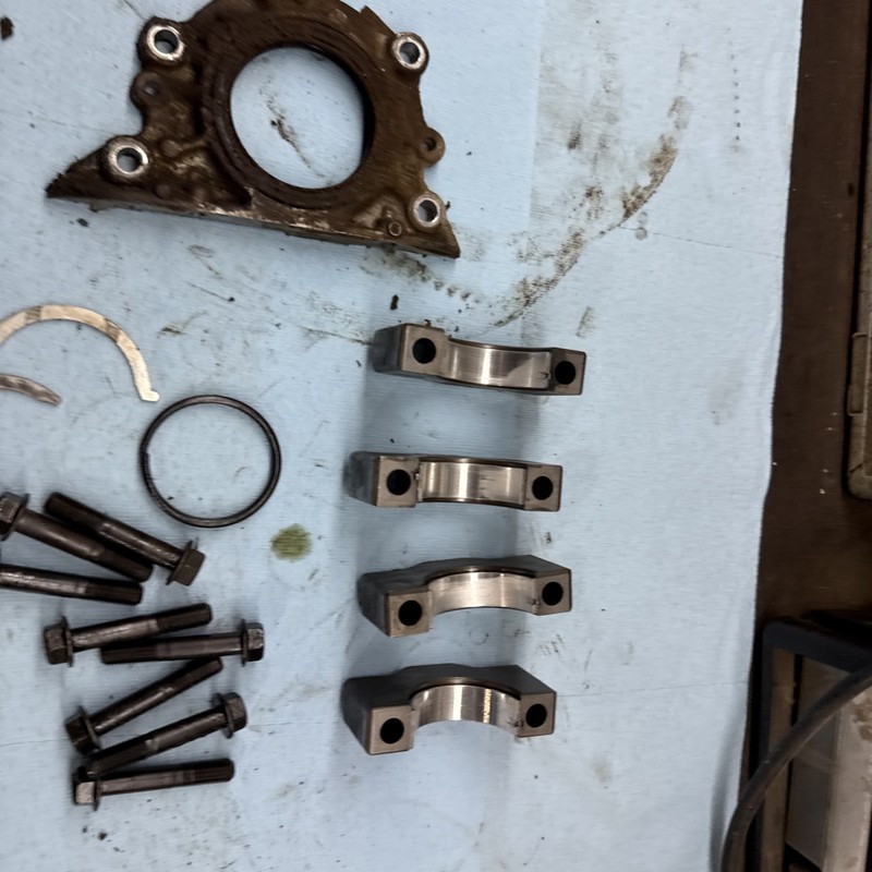 1996 Cushman TrucksterDaihatsu 327 Engine 898632B motor crank Mains Etc