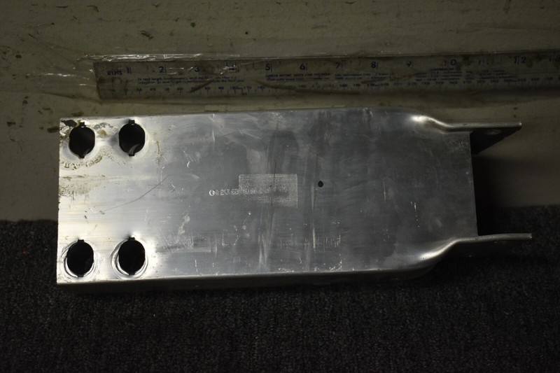2016 MERCEDES BENZ E CLASS REINFORCEMENT BRACKET FACTORY OEM