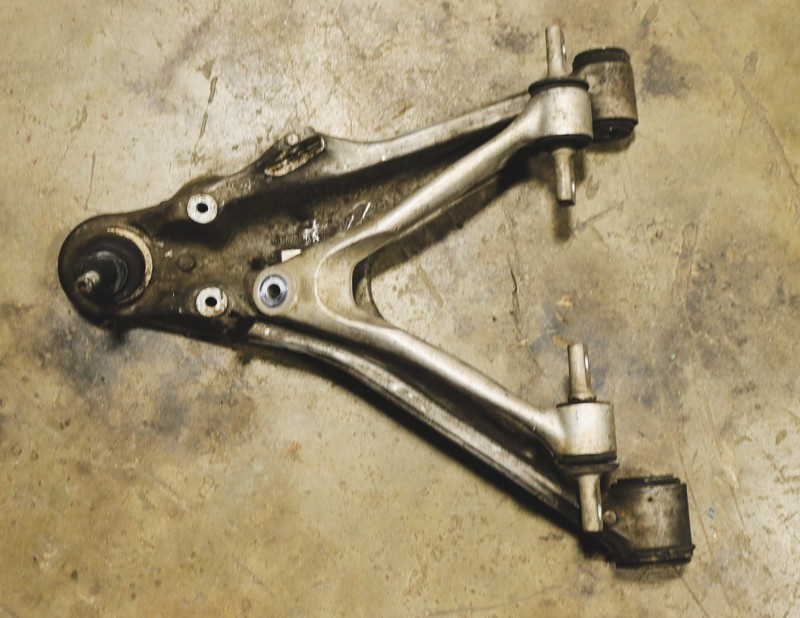 Set Rear Left LH Driver Side Control Arms Chevrolet Corvette C6 05-13 *USED*