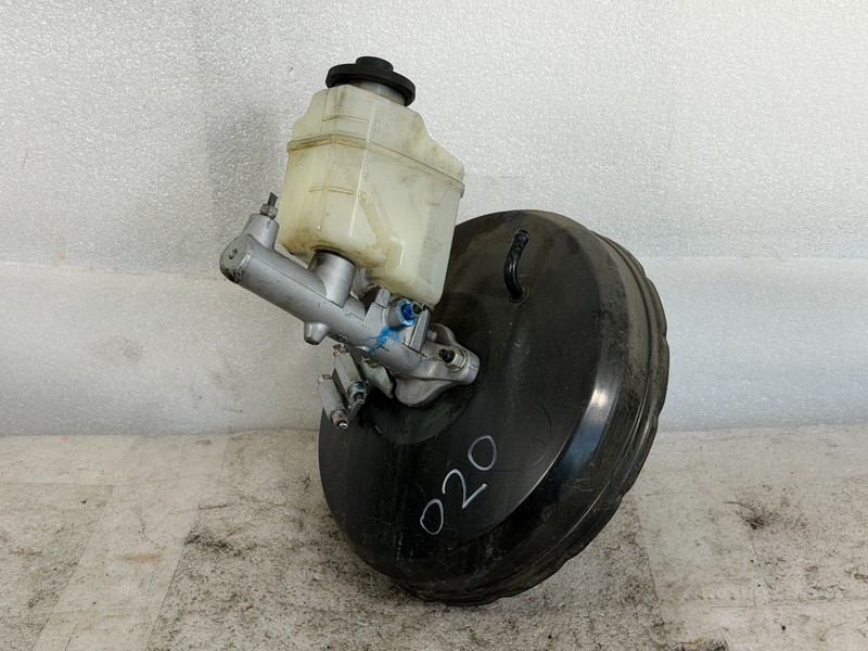 2006 Lexus ES330 Power Brake Booster & Master Cylinder OEM 112k Miles #020