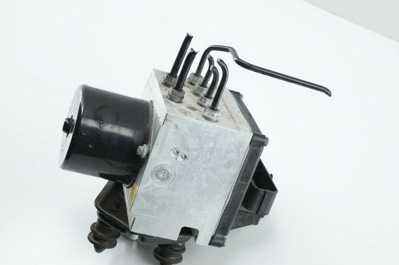 VOLKSWAGEN CC PASSAT ABS Pump Module VSA Modulator Valve OEM 2009 - 2011