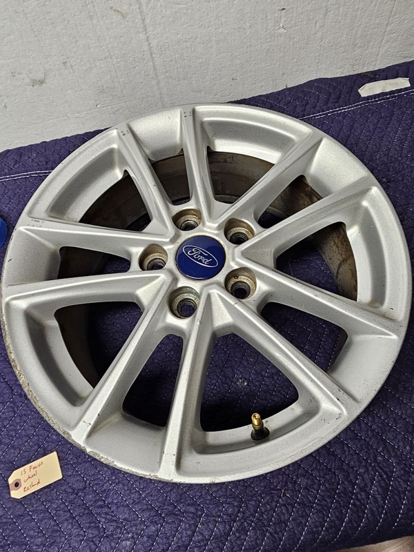 2015 FORD FOCUS Wheel 16x7 alloy 10 spoke silver OEM 15 Curb Rash