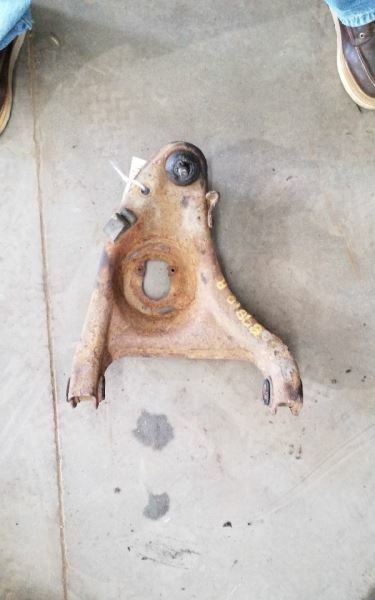 Passenger Right Lower Control Arm Front RWD Fits 92-05 ASTRO 233313