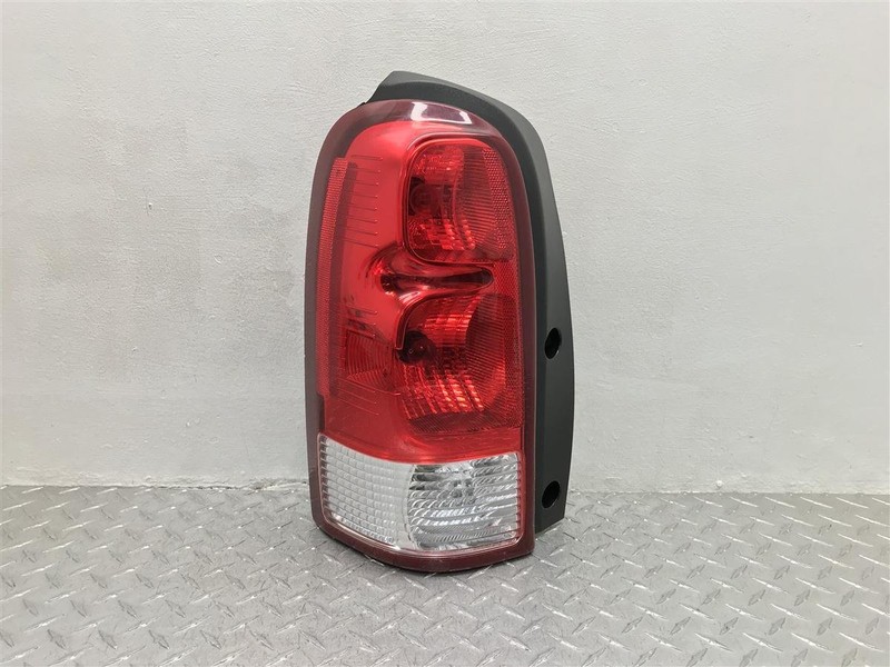 2005-2009 CHEVROLET UPLANDER LEFT TAILLIGHT LAMP REAR BRAKE OEM 15787131