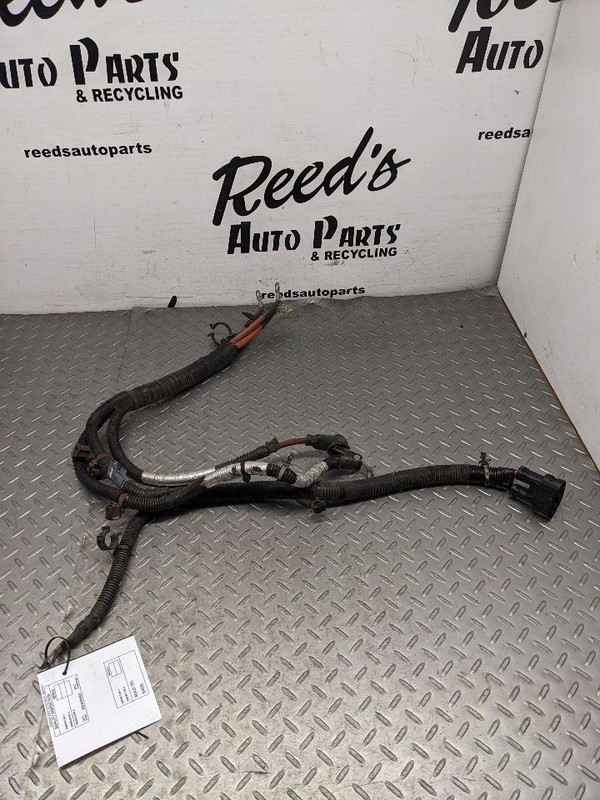 2015-2020 CADILLAC ESCALADE POSITIVE BATTERY CABLE OEM. 1184335