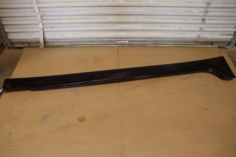 2010-2015 JAGUAR XF RIGHT PASSENGER ROCKER PANEL MOLDING BURGUNDY OEM