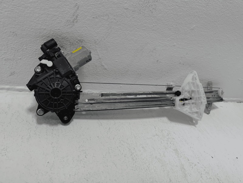 2016-2020 HONDA CIVIC COUPE FRONT DRIVER SIDE DOOR WINDOW REGULATOR W/ MOTOR OEM