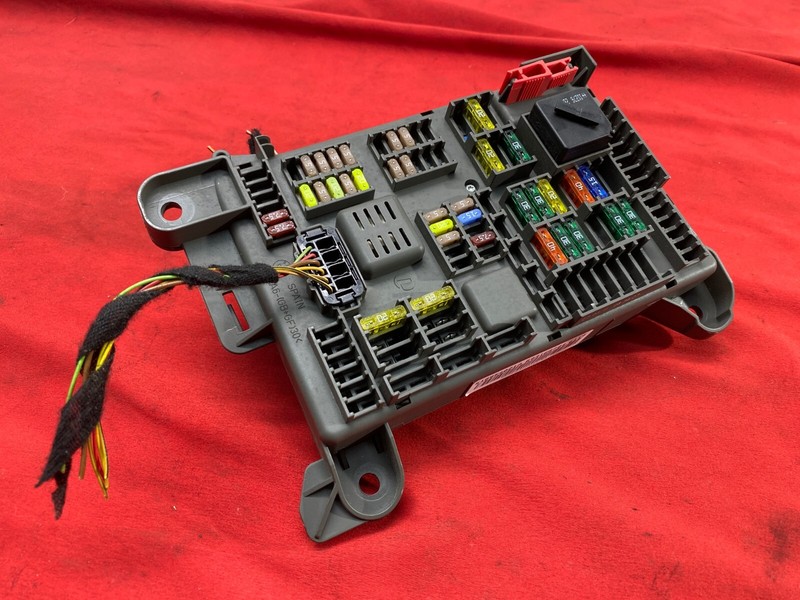 07-14 BMW E70 E71 X5 X6 M Rear Power Distribution Fuse Relay Junction Box OEM✅