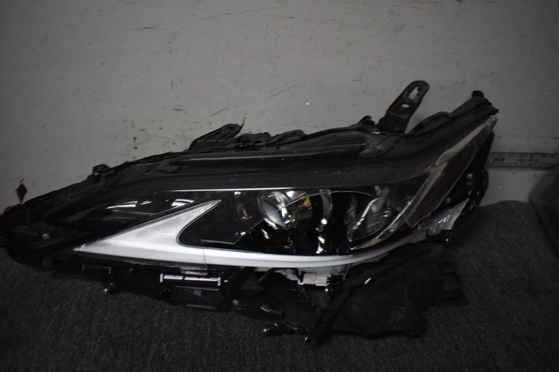 2019-2021 LEXUS ES350 HEADLIGHT LEFT SIDE FACTORY OEM