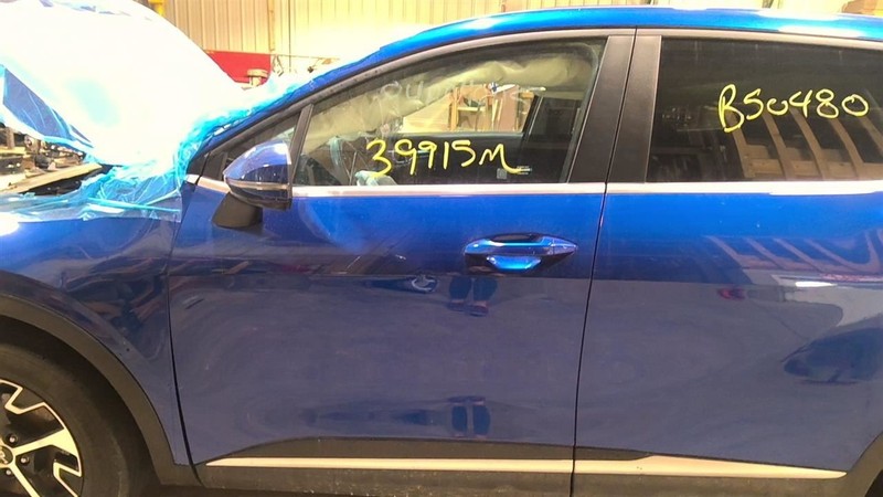 Driver Front Door US Built Light Tint Glass Fits 23-24 SPORTAGE 3614552
