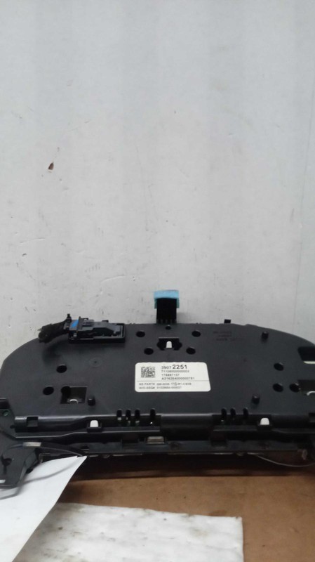 2017 Chevrolet Cruze Speedometer Gauge OEM White 1.4L 80000 Miles NJ25-17618